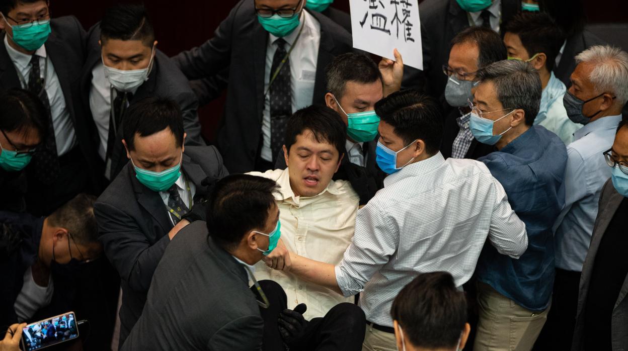 Protestas en el Parlamento de Hong Kong