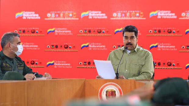 Maduro celebra triunfalista el envío de combustible iraní pagado por adelantado con 9 toneladas de oro