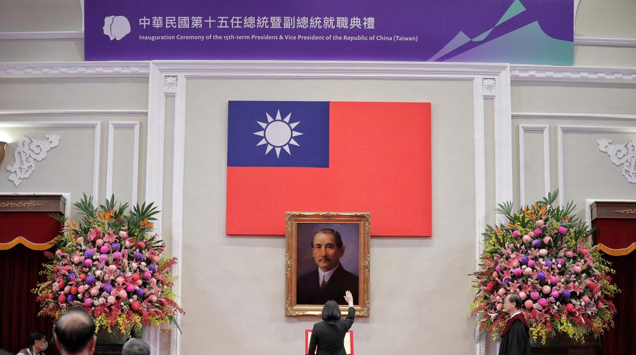 Ramón Pérez-Maura: Se acabó «un país dos sistemas»