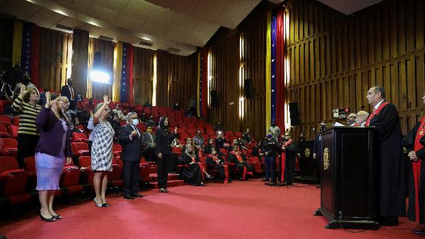 El Supremo de Maduro pasa por encima del Parlamento y elige un nuevo Consejo Electoral