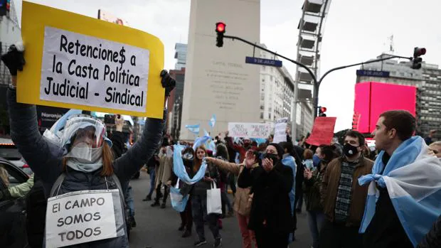 Argentina se echa a la calle en contra de los intentos de expropiación de «Vicentín» de Alberto Fernández