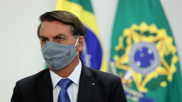 Bolsonaro dice que «cree que ya se ha contagiado de coronavirus» y lo ha superado