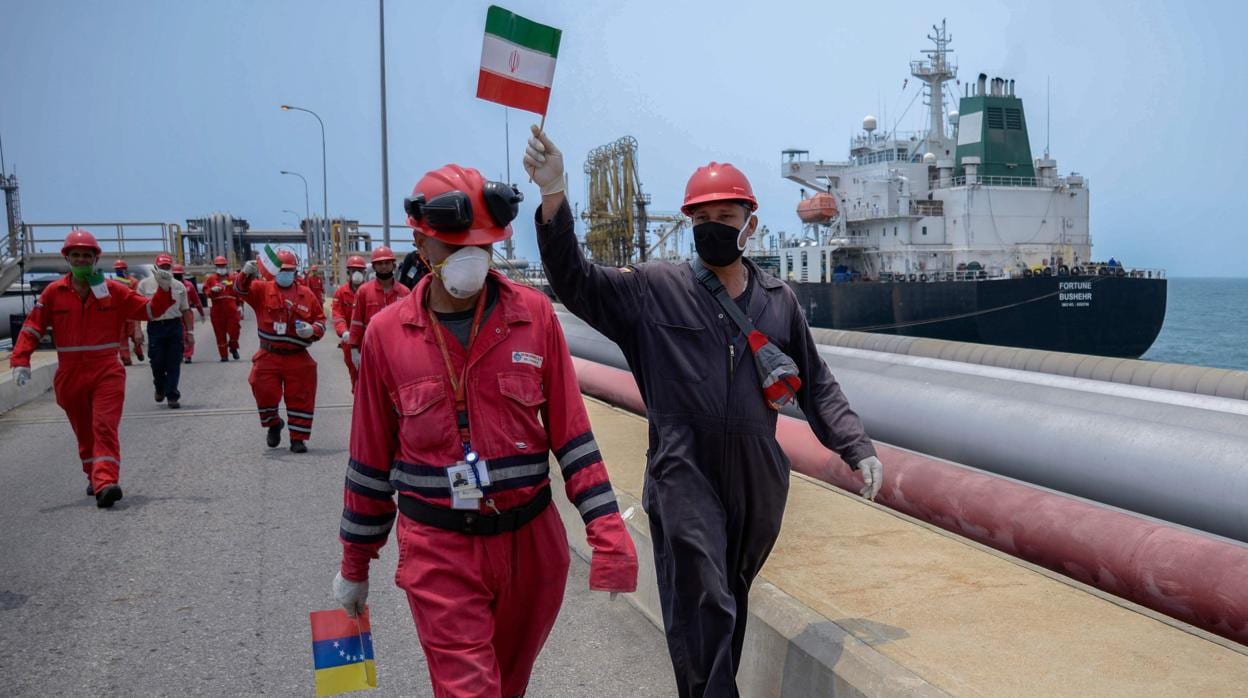 Uno de los primeros cargueros iraníes con gasolina que arribó a puerto venezolano en mayo