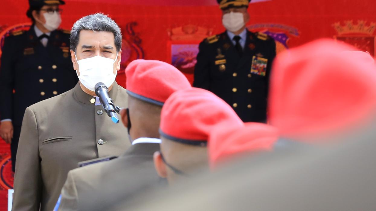 Nicolás Maduro participa en un acto de ascensos de militares en Caracas