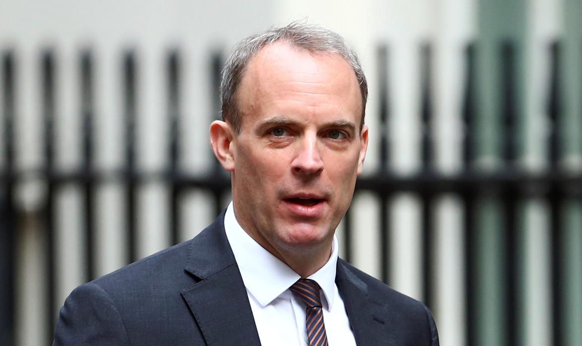 El ministro de Exteriores, Dominic Raab, llega al Downing Street