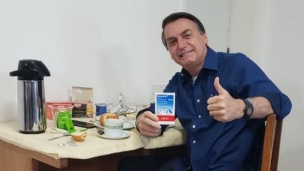 Bolsonaro da negativo de Covid-19 casi tres semanas después de contagiarse