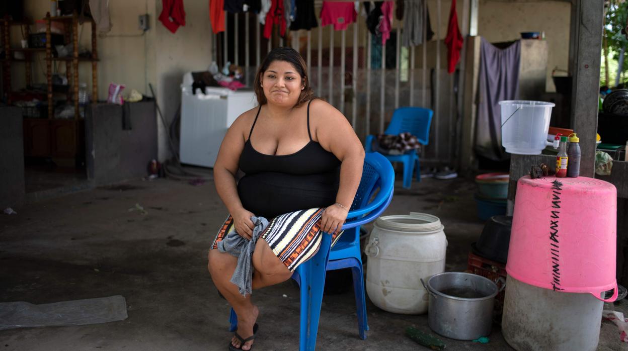 Raquel, durante la entrevista en su casa en la comunidad rural de Ojo de Agua