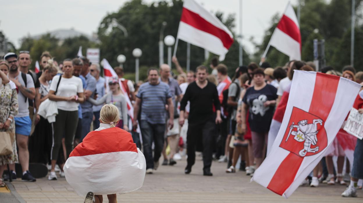 Los manifestantes toman las calles de Minsk