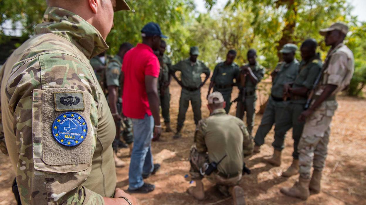 Una sesión de adiestramiento de tropas de Mali