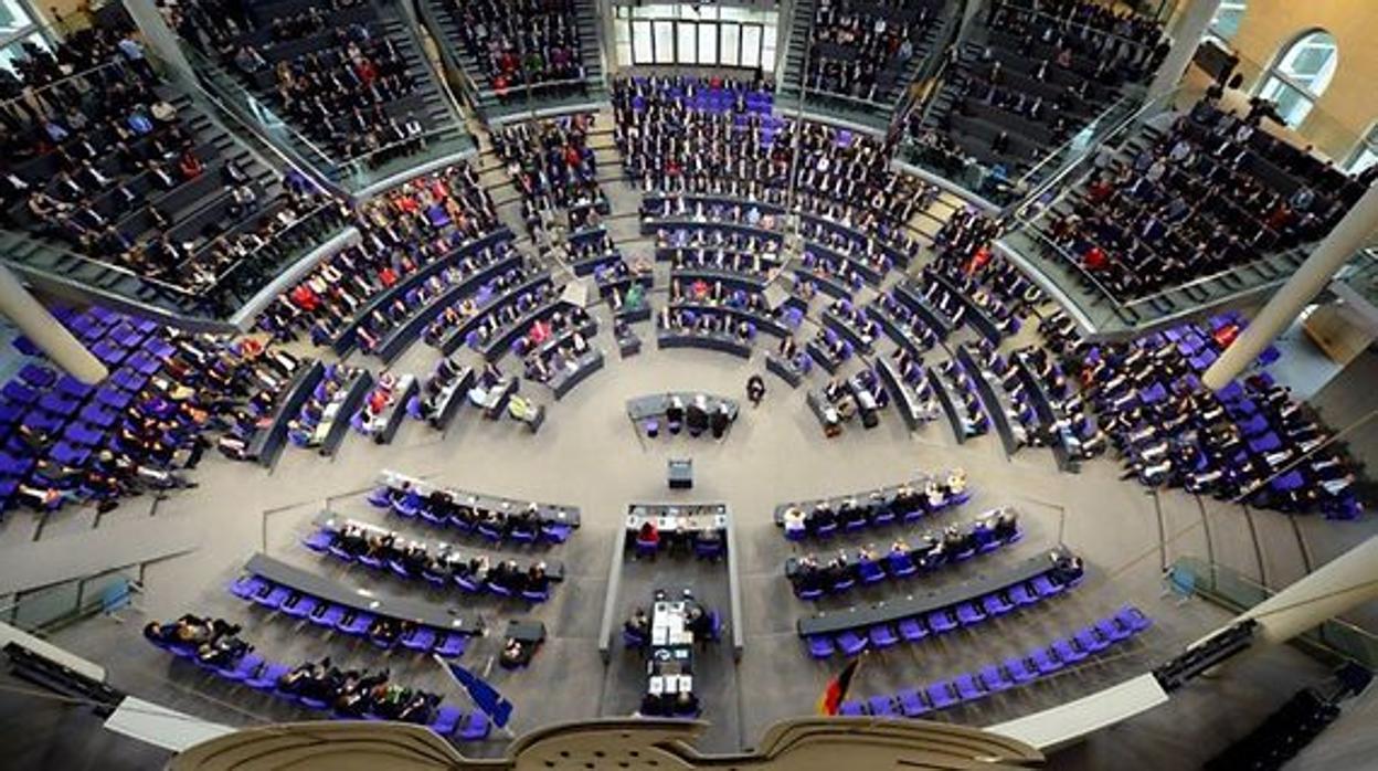 La gran coalición alemana acuerda una reforma electoral para reducir el tamaño del Bundestag