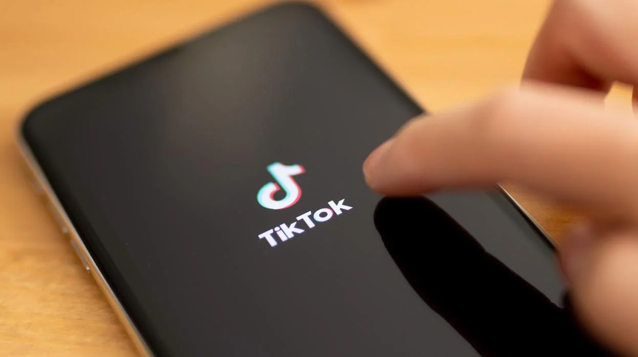 La aplicación TikTok, en una smartphone