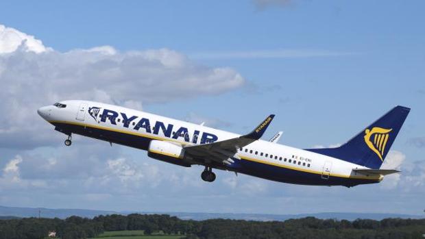 Dos detenidos por terrorismo en Londres después de que la Fuerza británica escoltara a un avión de Ryanair