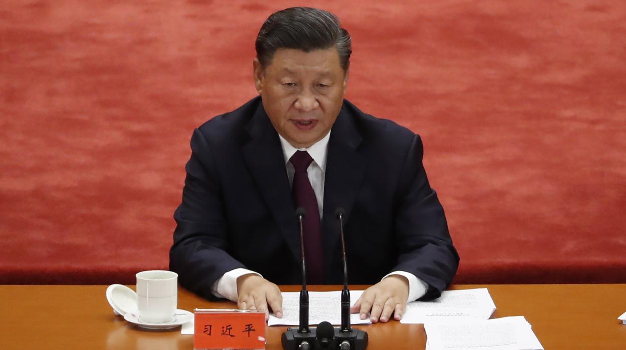 Xi Jinping preside un acto en el Gran Salón del Pueblo en memoria de las víctimas del Covid-19