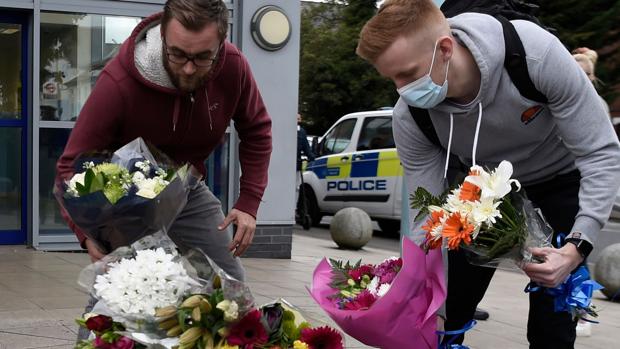 Un detenido mata de cinco disparos a un policía en un centro de detención de Londres