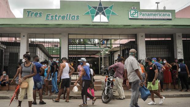 La unificación monetaria podría significar un apartheid económico en Cuba