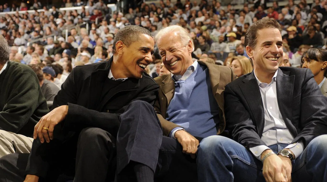 Barack Obama, Joe Biden y su hijo Hunter, en una convención