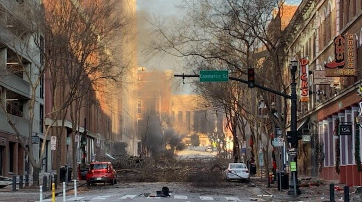 Una de las calles de Nashville después de la explosión