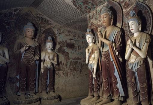 Las cuevas de Dunhuang, uno de los tesoros artísticos que sirve de escenario para la novela