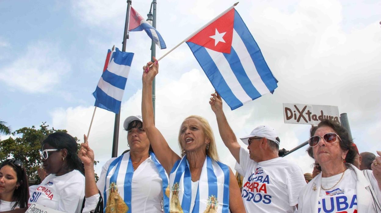 Manifestación en Miami contra las políticas de Obama sobre Cuba, en una imagen de archivo