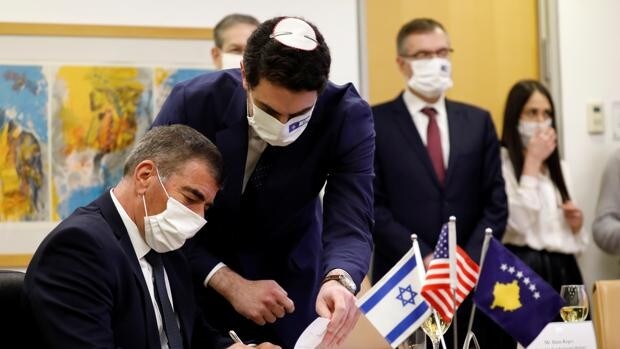 Israel y Kosovo establecen relaciones diplomáticas gracias a las negociaciones de EE.UU.
