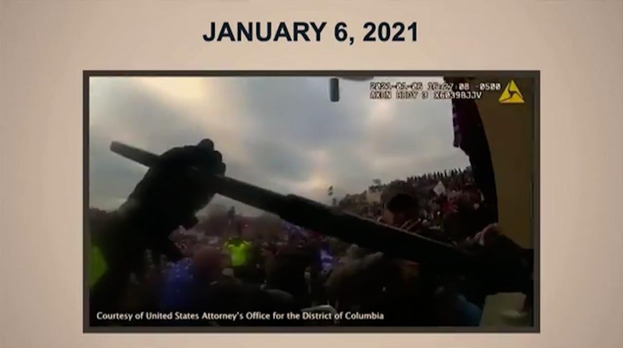 Los congresistas estuvieron a punto de caer en manos de la turba, según nuevos vídeos