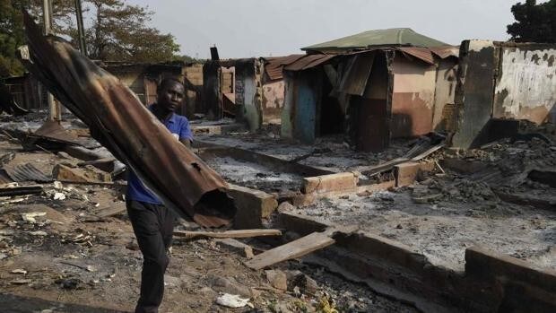 Secuestran a decenas de estudiantes, profesores y familiares en una escuela de Nigeria
