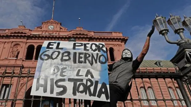 Protestas en Argentina por el escándalo de los vacunados VIP