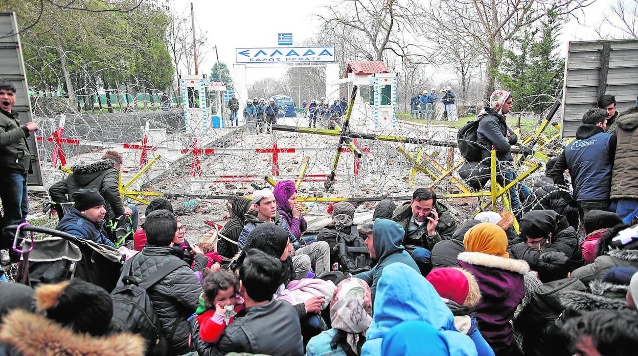 Refugiados en Turquía intentan cruzar a Grecia el año pasado