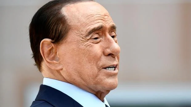 Berlusconi, hospitalizado de nuevo en Milán por problemas cardíacos