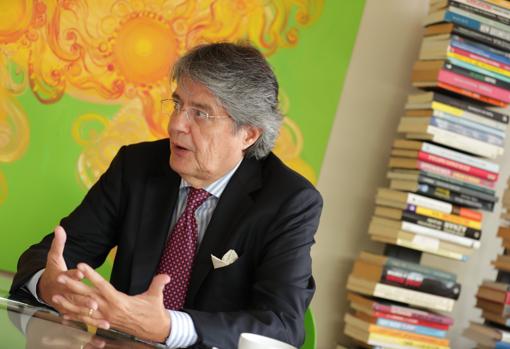 Guillermo Lasso, durante la entrevista con ABC en 2019