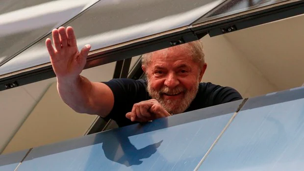 El Supremo de Brasil aprueba por mayoría anular las condenas contra Lula da Silva