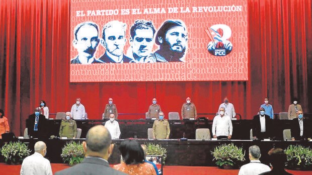 La cumbre del PC cubano ensalza su ‘democracia de partido único’