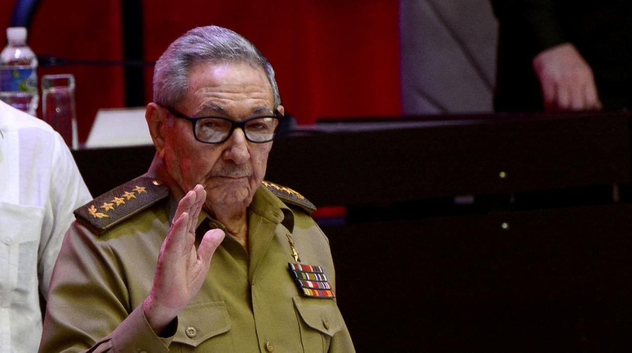 Raúl Castro en la sesión de clausura del VIII Congreso del Partido Comunista de Cuba