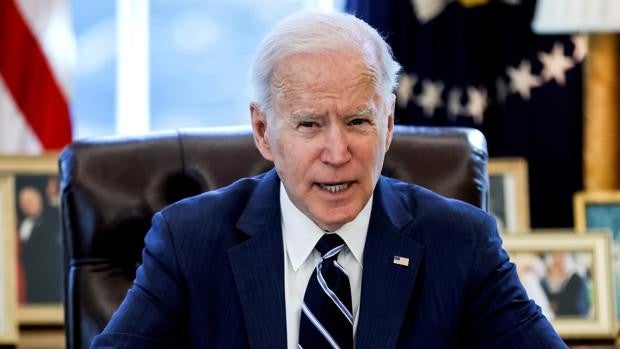 Biden habla por primera vez con Abás y muestra preocupación ante Netanyahu por los ataques