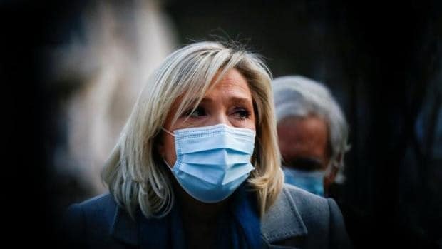 Marine Le Pen, acusada de malversar 6,8 millones de euros en fondos públicos europeos