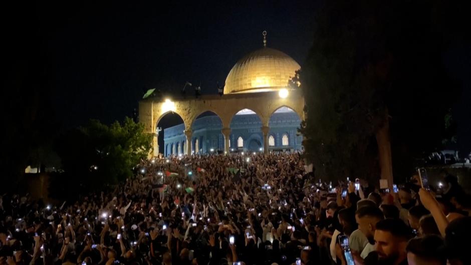 Miles de palestinos celebran en Jerusalén el alto el fuego entre Gaza e Israel