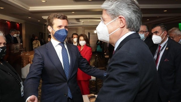 El PP se vuelca para celebrar la toma de posesión de Guillermo Lasso como presidente de Ecuador