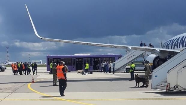 Suiza niega haber avisado de una amenaza de bomba en el avión de Ryanair desviado por Lukashenko