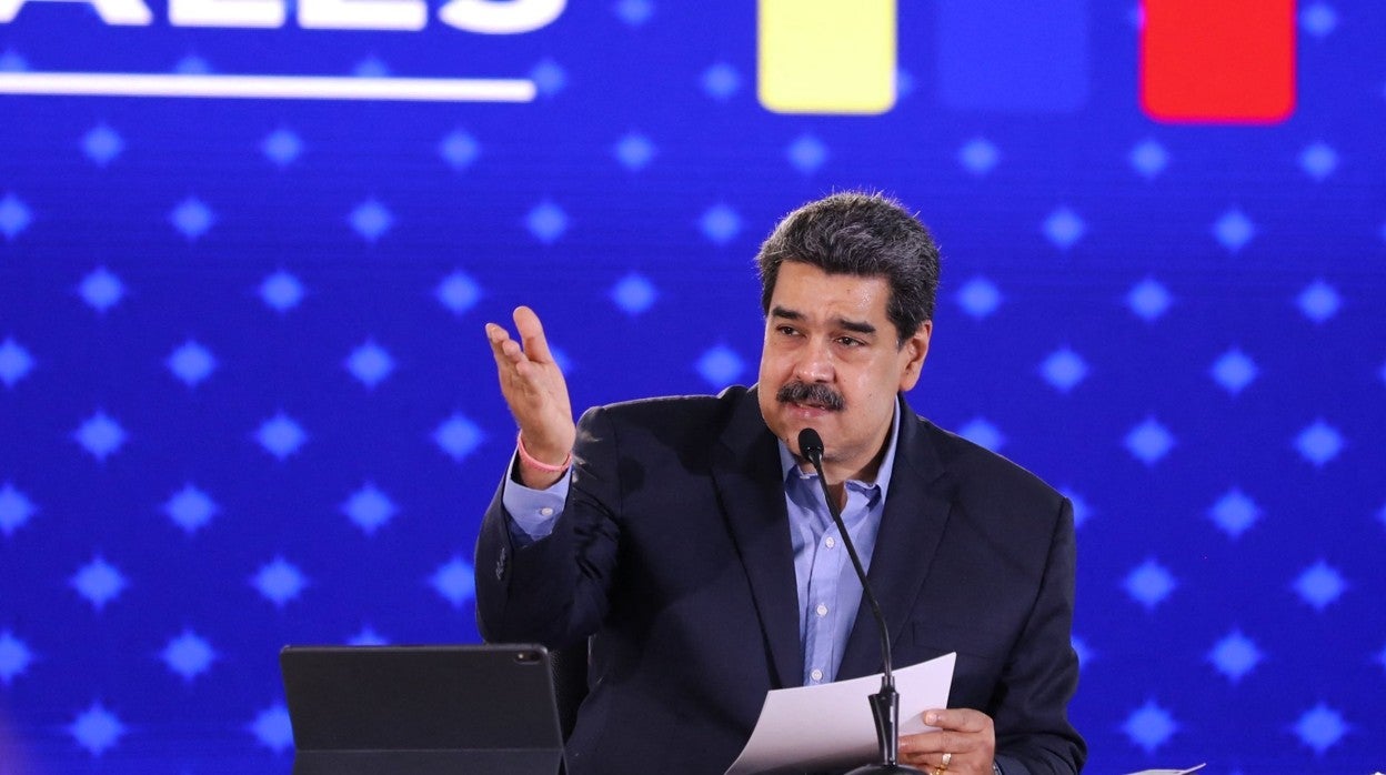 Maduro pone tres condiciones para negociar con la oposición