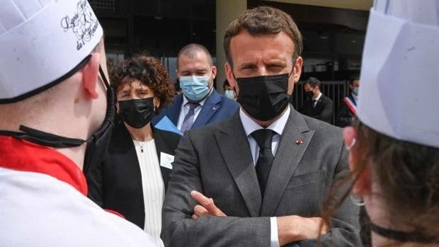 Macron, recibido a bofetadas en la Francia profunda