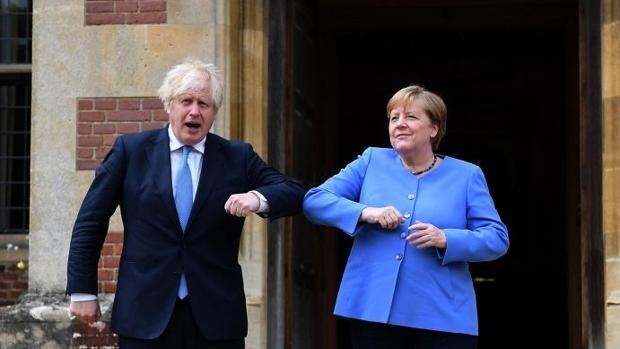 Merkel y Johnson liman asperezas en su último encuentro antes de que la canciller alemana deje el poder
