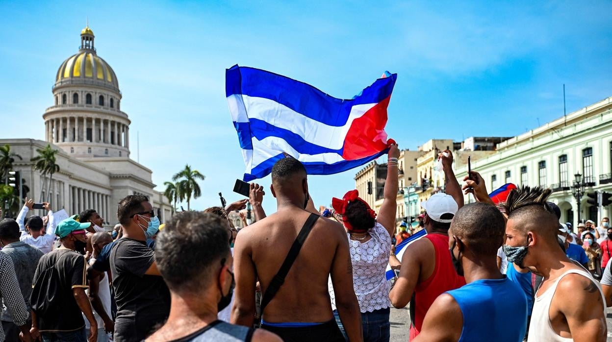 ¿De dónde viene la crisis económica de Cuba?