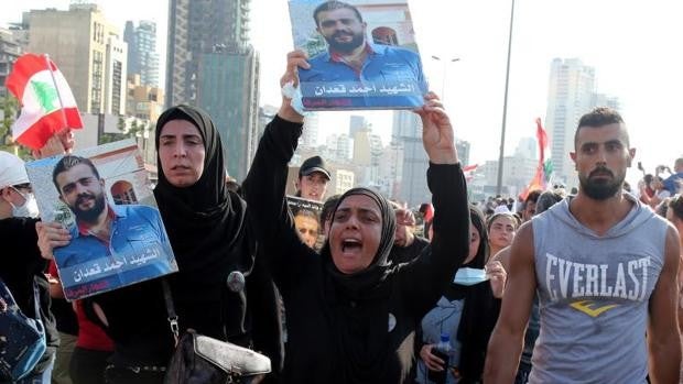 Decenas de heridos en Líbano durante las protestas por el primer aniversario de las explosiones en Beirut