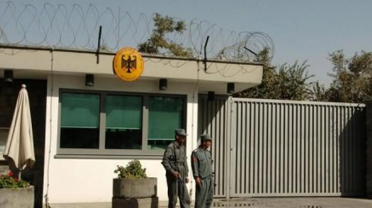 Fachada de la Embajada de Alemania en Kabul