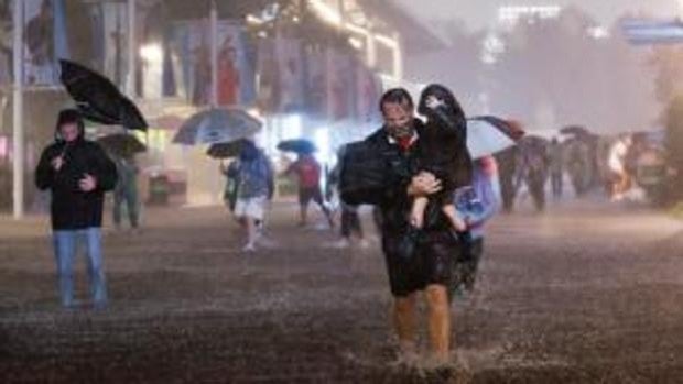 Un diluvio récord provoca fuertes inundaciones en Nueva York