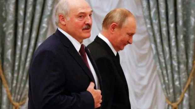 Putin apuntala a Lukashenko con 28 planes económicos  que buscan la anexión encubierta de Bielorrusia