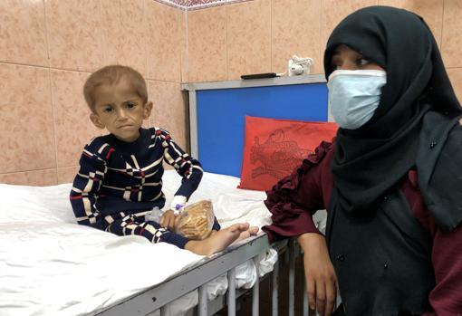 Yousef, de tres años, necesita una operación urgente