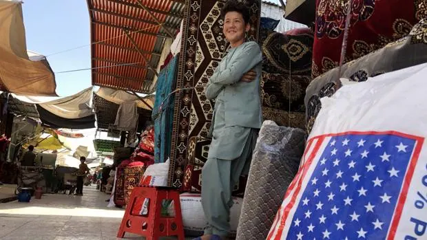 El mercado para comprar productos norteamericanos en Kabul