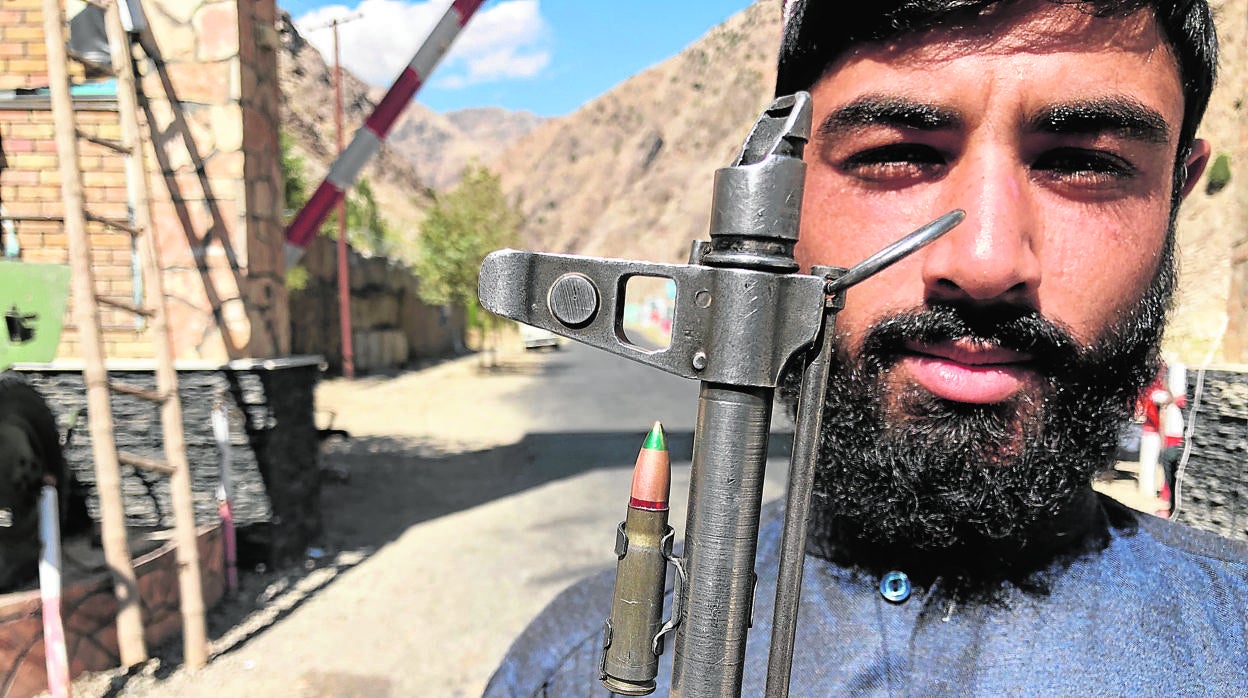 Uno de los talibanes en el Valle del Panshir