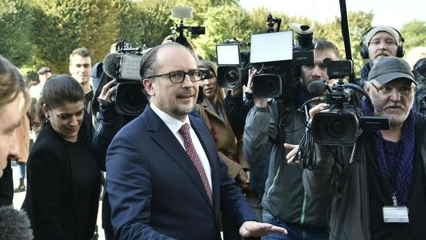 Alexander Schallenberg promete una «estrecha colaboración» con Kurz